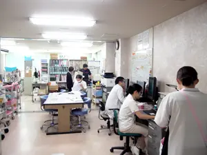 ▲みんなで助け合いながら作業を進めていますので、残業は少なめです