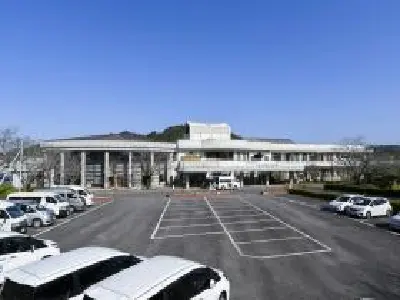老人保健施設ケアセンターやごろう苑