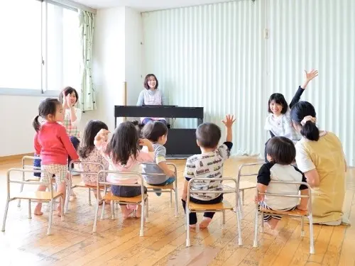 ▲24時間対応の託児所を完備。1歳から小学6年生まで利用が可能です
