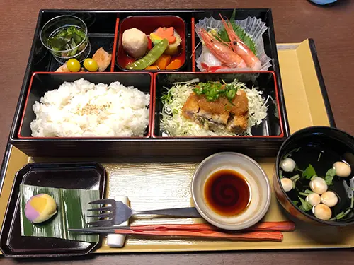 ▲こだわりを持って提供している食事の一例。この日は「秋の彩り御膳」