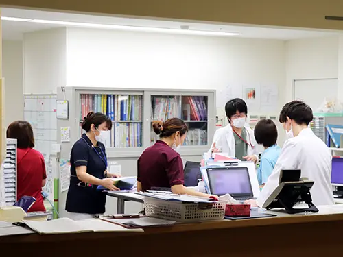 ▲地域包括ケア病棟では、患者様の在宅復帰をサポートしています