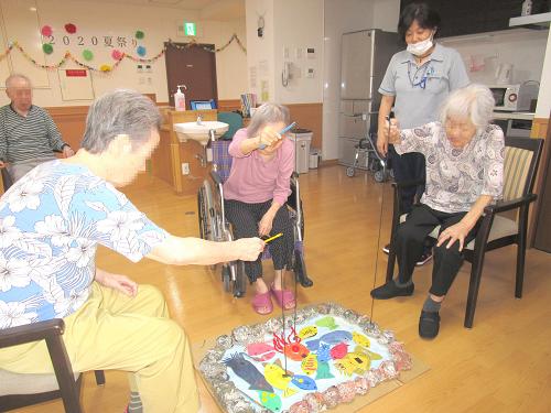 ▲永年勤続表彰制度あり。対象者にはリフレッシュ休暇の付与と金一封の贈呈が行われます