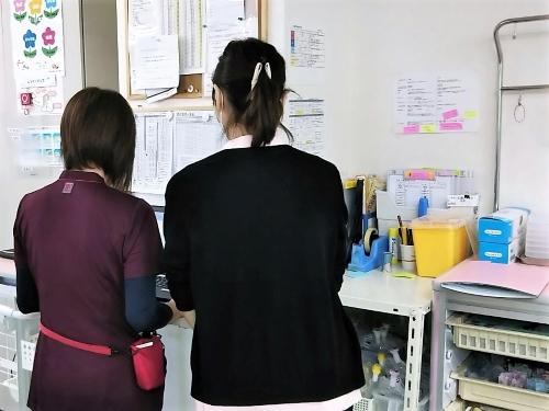 ▲ご高齢の患者さまが多い病院で、一人ひとりとじっくり向き合いながらケアにあたれます