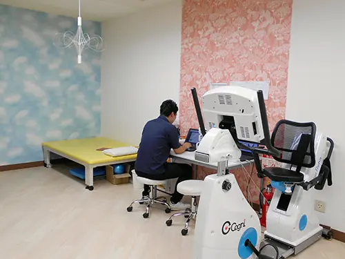 ▲管理職向けの研修や独自のeラーニング教育制度などがあり、教育環境も充実しています