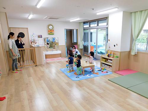 ▲保育室の定員は10名。お子様が過ごしやすいように、広々としたスペースを確保しています