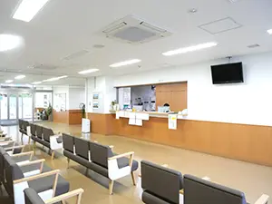 ▲2021年の完成に向けて順次建て替え中の病棟
