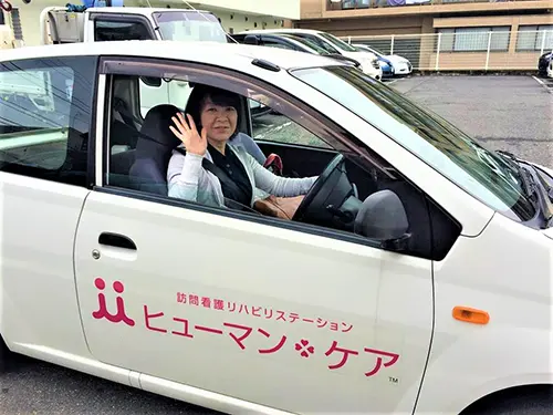 ▲笑顔で出発。元気を届けることが私たちの仕事です。