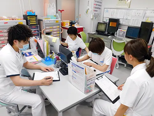 ▲ナースステーションの様子。人間関係の良さが魅力です