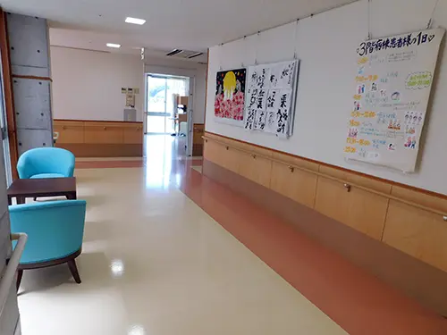 ▲感謝を伝える「サンキューカード」を掲示。褒め合う文化が根付いています