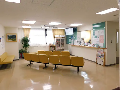 ▲温かく患者さまを迎えるロビー。清潔感のある場所です