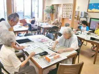 グループホーム向の山の写真1003