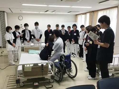 職員について教えてください。