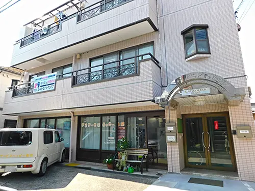 ▲訪問看護専用車にはナビ搭載。運転に自信がない方は電動自転車で回ることもできます