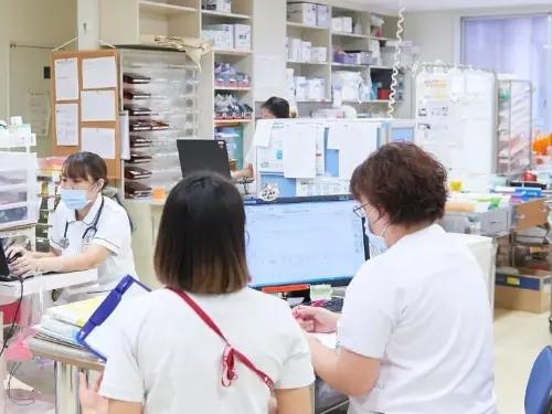 ▲入職4年目に中堅研修を実施。入職経過年数ごとに研修を行っています