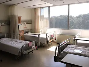 ▲病床数は292。うちICU7床、回復期39床、地域包括ケア病棟35床となっています。