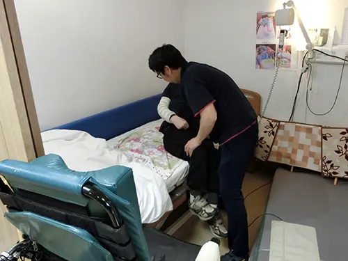 ▲夜勤は午後10時から翌7時までのショートタイムです！