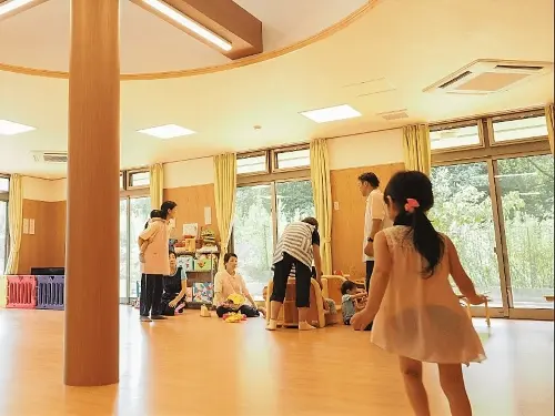 ▲日中に利用できる託児所あり。0歳から6歳までのお子さまを預けられます
