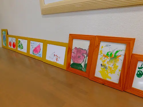 ▲書道や工作を通して、入居者さまの「できること」を維持します