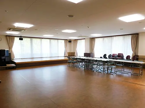 ▲広々とした空間で、動線も充分確保。余裕を持ってケアができます